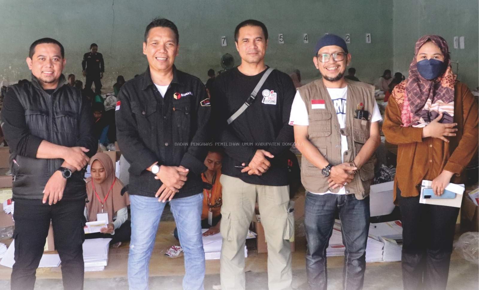 Bawaslu Donggala Lakukan Pengawasan melekat Sortir dan Lipat Surat Suara Pemilu 2024