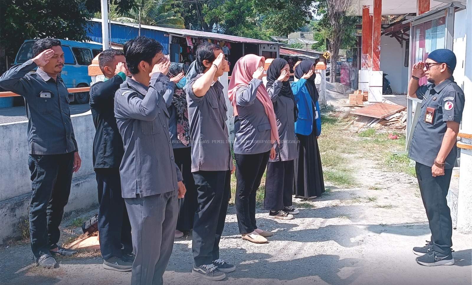 Bangun Sinergitas dan kebersamaan Bawaslu Donggala Laksanakan Apel Pagi Rutin