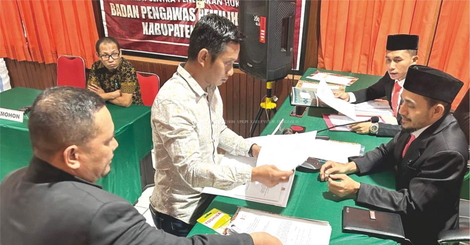 Musyawarah Sengketa Lanjutan Penyampaian Kesimpulan dari Pihak Pemohon dan Termohon Pemilihan 2024