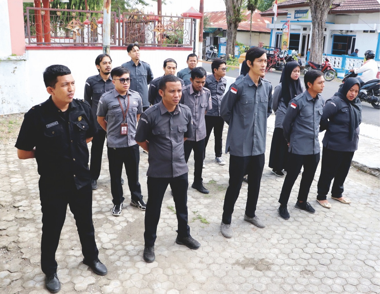 Bawaslu Donggala menggelar apel pagi dalam suasana penuh syukur dan kebersamaan