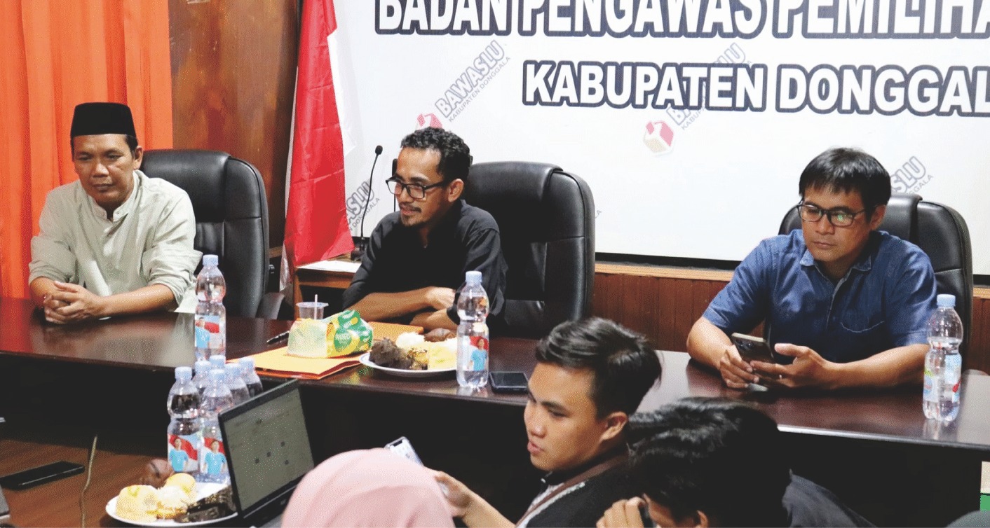 Rapat Penyelenggaraan Kearsipan dan Pengelolaan Ketatausahaan, yang turut dihadiri oleh tim dari Bawaslu Provinsi Sulawesi Tengah