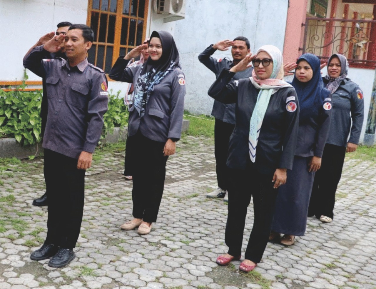 Mengawali pekan dengan apel pagi menjadi momentum dalam membangun kedisiplinan, perkuat kekompakan dan meneguhkan nilai kebersamaan