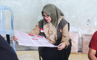 Pengawasan Melekat Sortir dan Lipat Surat Suara Di Gudang Logistik KPU Donggala