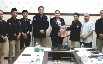 Foto bersama Bawaslu Donggala bersama Bupati dan Sekda Donggala
