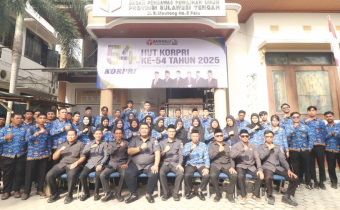  Bawaslu Provinsi Sulawesi Tengah gelar upacara peringatan Hari Ulang Tahun Korps Pegawai Republik Indonesia (KORPRI) ke-54. Bertajuk "Bersatu, Berdaulat, Bersama KORPRI Mewujudkan Indonesia Maju"