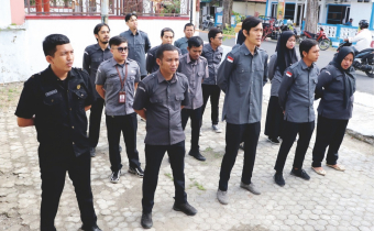 Bawaslu Donggala menggelar apel pagi dalam suasana penuh syukur dan kebersamaan