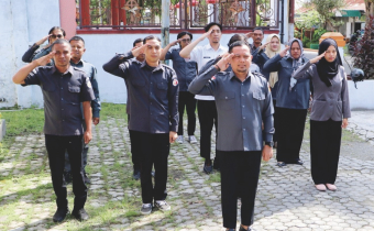 apel pagi menjadi momentum dalam menumbuhkan kedisiplinan, perkuat kekompakan serta meneguhkan nilai kebersamaan