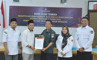 Bawaslu Donggala Awasi Rapat Pleno PDPB Triwulan IV Tahun 2025